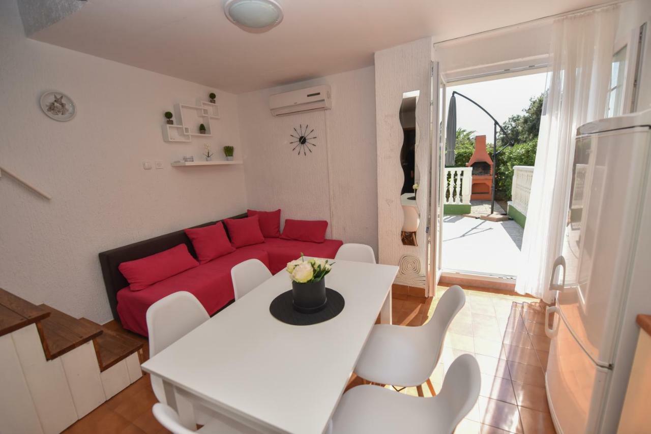 Apartment Tinateo, Gajac نوفاليا المظهر الخارجي الصورة
